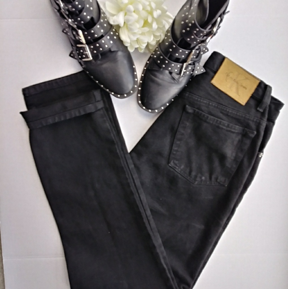 CK High Wasted Mom Jeans 90's grunge